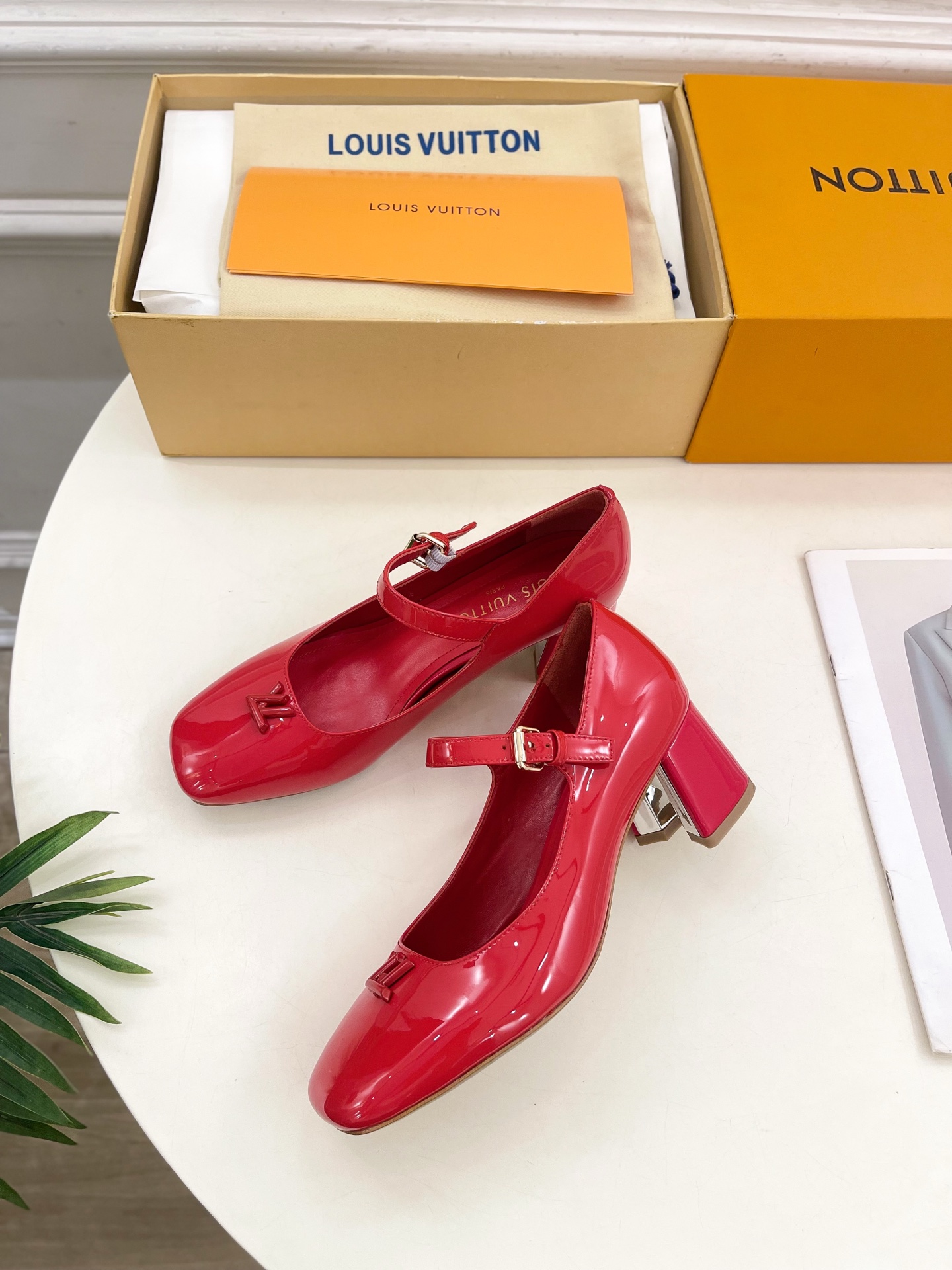 Women's high heels